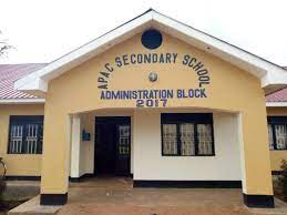 <strong>Apac secondary school teachers lay down tools</strong>